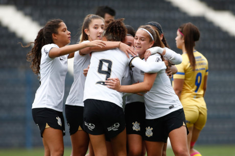 Atualmente, o Corinthians Feminino conta com times Sub-20, 17, 15 e 13