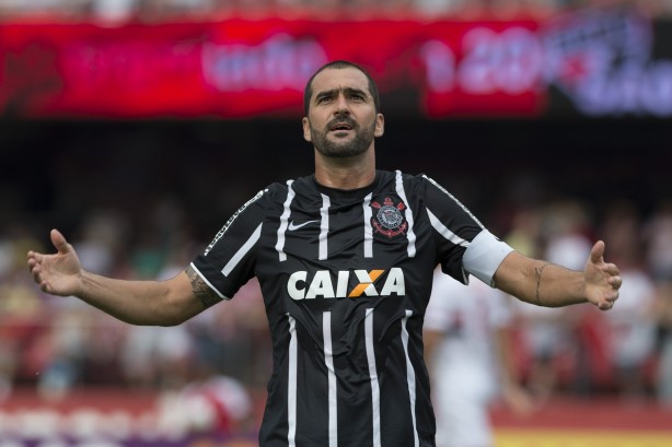 Danilo marcou seu sexto gol contra o São Paulo