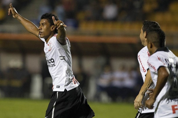 Paulinho marcou seu primeiro na Libertadores contra o Tchira