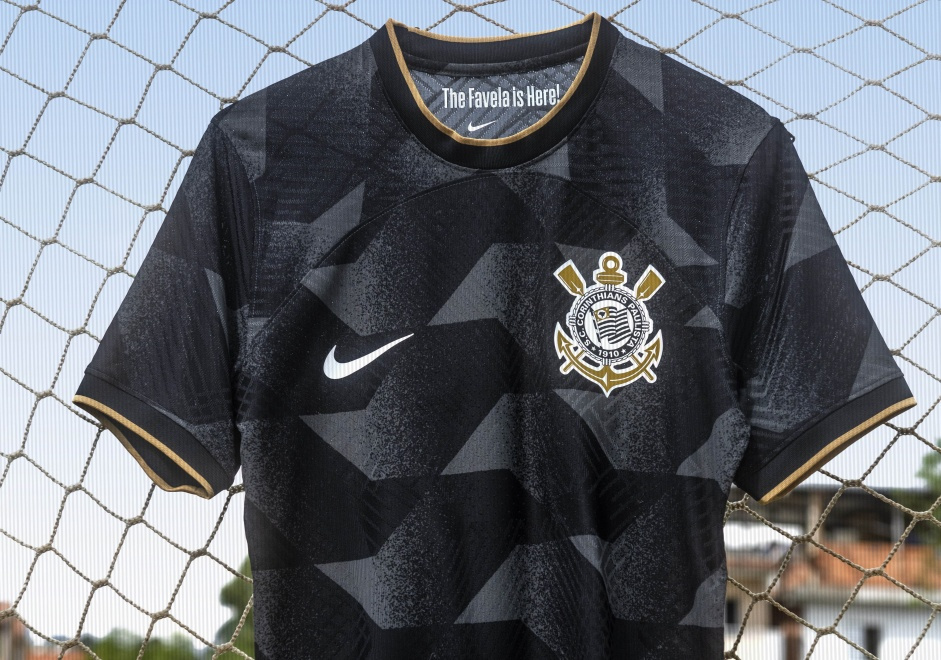 Corinthians lançou nesta sexta-feira sua segunda camisa para a temporada