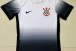 Modelo de possvel nova camisa do Corinthians vaza na internet; veja fotos