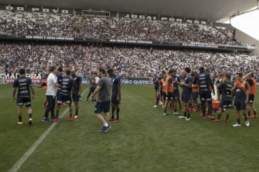 Os jogadores ficaram espantados com a presen�a de tantos torcedores na Arena Corinthians