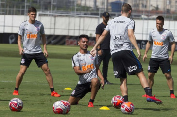 Vital, Fabr�cio Oya e companheiros no CT Joaquim Grava