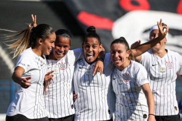 9 a 0 fechou o placar da goleada do Corinthians sobre o S�o Francisco, pelo Brasileiro Feminino