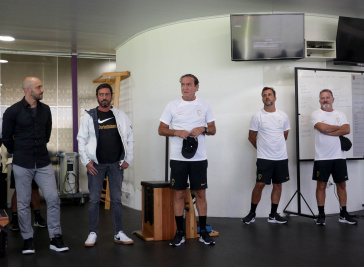 Alessandro, Duilio, Cuca, Daniel Cerqueira e Cuquinha no CT Joaquim Grava