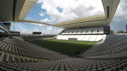 Corinthians enfrenta São Paulo pelo Brasileirão neste domingo, às 16h, na Neo Química Arena
