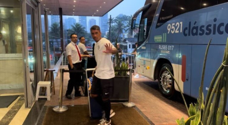 Corinthians desembarca no Rio de Janeiro com 24 jogadores para duelo no Brasileiro