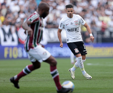 Artilheiro do Corinthians, Romero passou em branco no jogo contra o Fluminense
