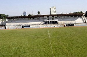 Est�dio Municipal C�cero de Souza Marques