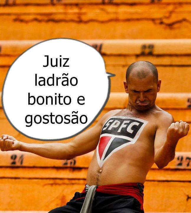 http://img.meutimao.com.br/_upload/fckeditor/sao-paulinos-reclamam-do-juiz.jpg