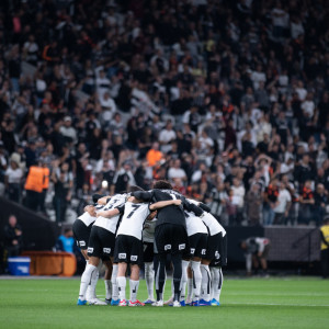 Corinthians na frente apenas do Vasco