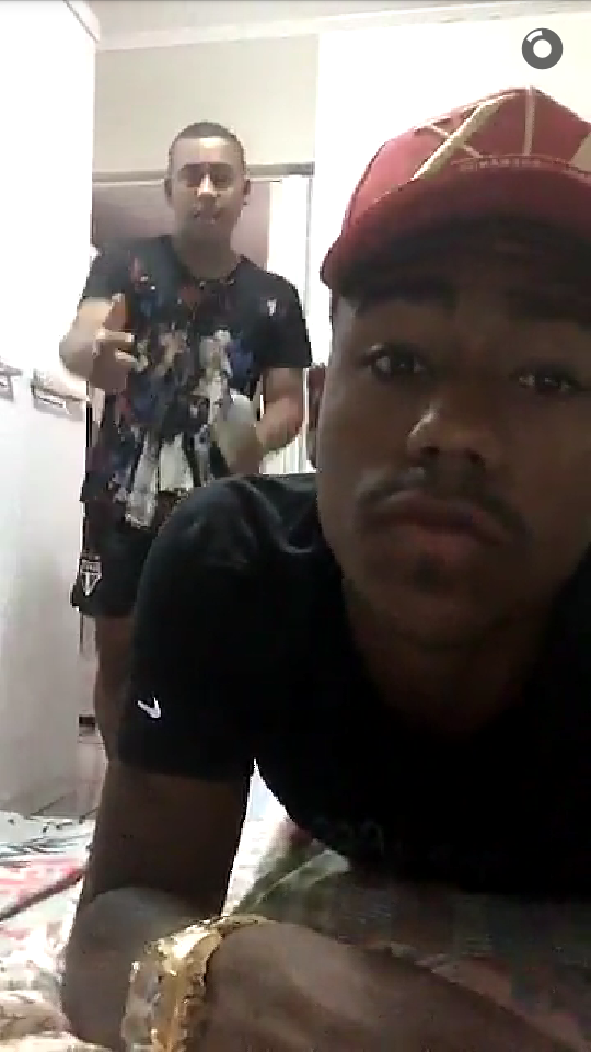 Irm�o do Malcom torce pros bambi