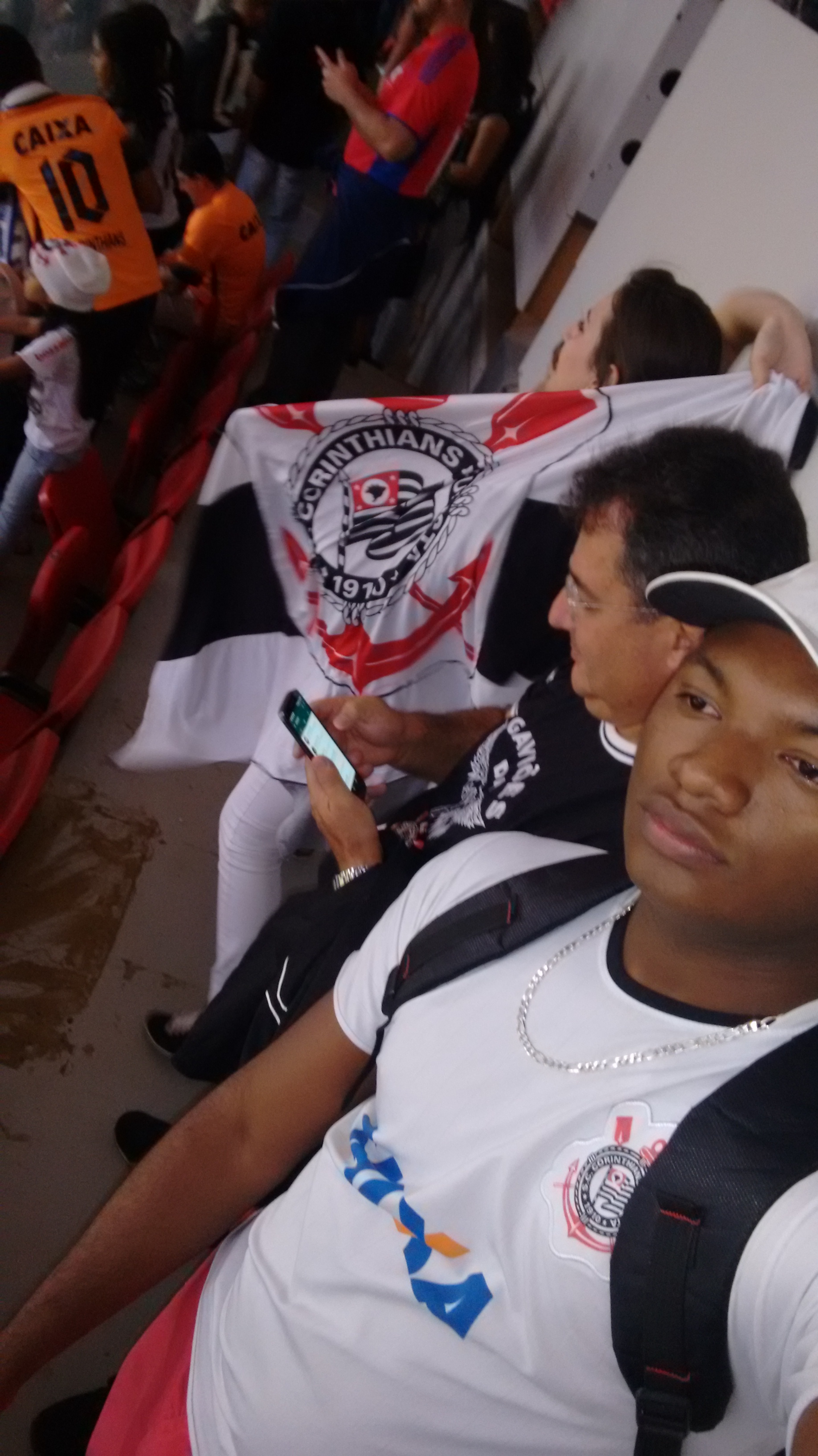 Bomba: Mrio Gobbi assistiu jogo do Corinthians ontem em Braslia