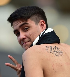 Torcedor do Corinthians com tatuagem do Tite.