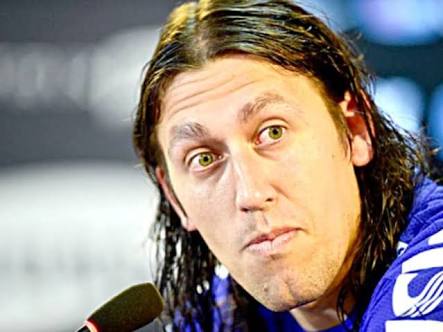 C�ssio o fantasma pairando no gol.