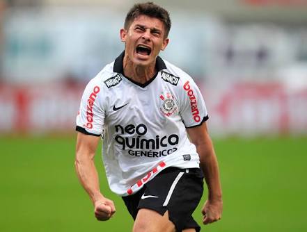 Alex se desligou do Inter
