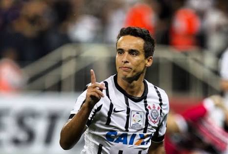 Jadson aceita reduzir pedida e vai assinar com o Corinthians na quarta-feira!