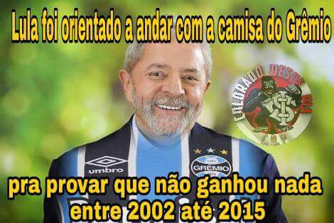 Quero ver acusar o Lula com esse disfarce.