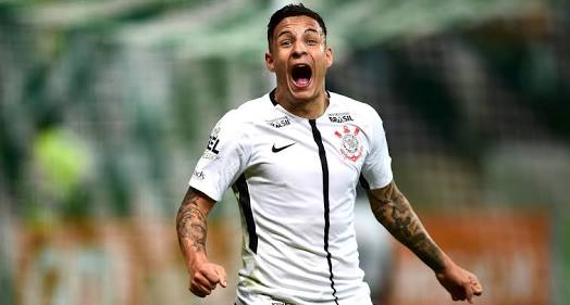 FECHOU! Clube acerta a contratao do lateral Guilherme Arana, do Corinthians.