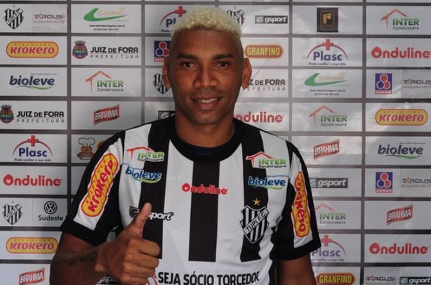 Corinthians anuncia contratao atacante Flvio Caa-Rato