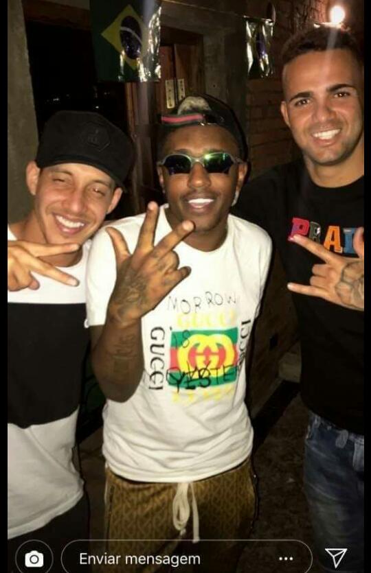 Rodriguinho t� tranquil�o embrazad�o