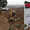 Placa de isolamento � colocada no terreno