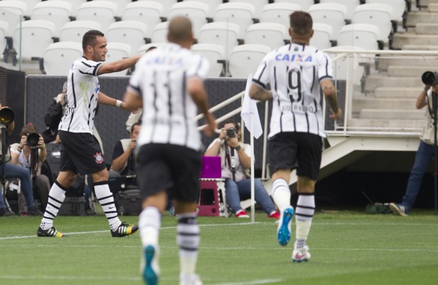 Corinthians venceu por 3 a 0 no seu primeiro jogo no Paulista