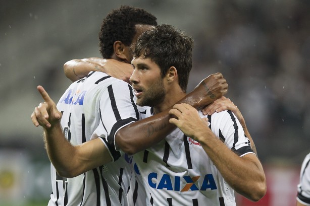 Felipe retorna ao time titular do Corinthians contra o So Paulo