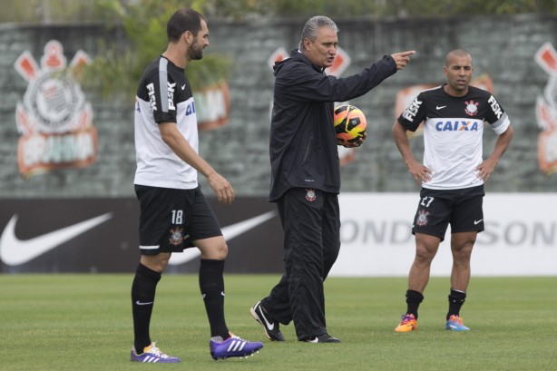 Tite treina o Corinthians