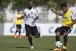 Com visitas no CT, Tim�o treina e Tite esbo�a mudan�as no ataque