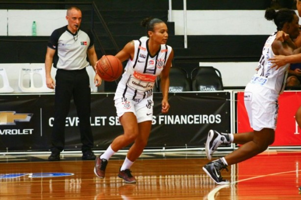 Joice ser um das representantes no basquete feminino.