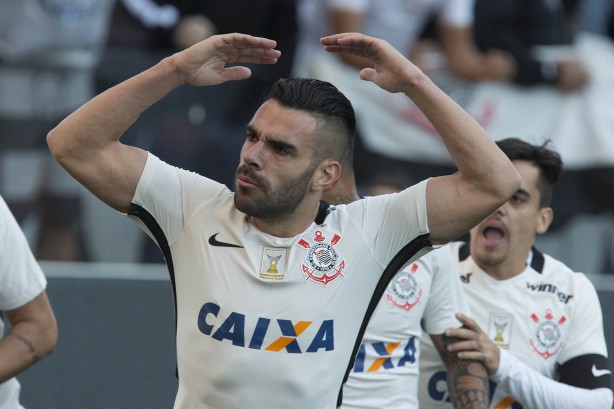 Bruno Henrique deve renovar com o Corinthians at 2018