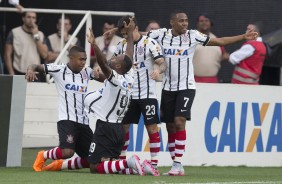 Em 2015, o Corinthians também contribuiu com a ação