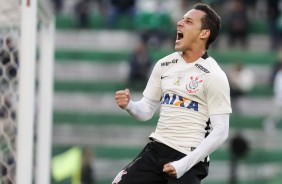 Autor do gol que abriu caminho para vitória sobre Sport, Rodriguinho deve enfrentar o Santos