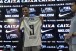 Gustavo � apresentado, ganha n�mero e revela torcida para o Corinthians