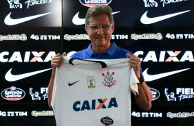 Oswaldo de Oliveira é o novo técnico do Timão
