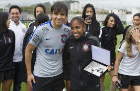 Romero representou time masculino do Corinthians em homenagem s meninas