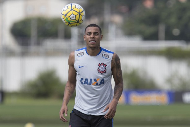 No Corinthians, Gustavo disputou nove partidas e no marcou sequer um gol