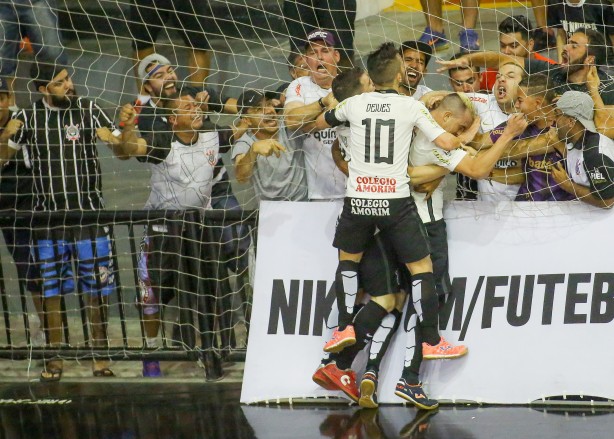 Tim�o volta a medir for�as com o Sorocaba; t�tulo pode sair nesta noite