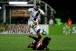 Em alta no Rio, volante emprestado pelo Corinthians despista sobre retorno