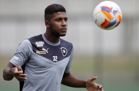 Emerson Santos, do Botafogo, está no radar do Corinthians