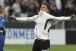 Com gol à la Messi, Pedrinho balança as redes pela primeira vez no profissional do Corinthians