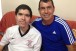 Carille cumpre promessa, vai � resid�ncia de torcedor do Corinthians e emociona familiares