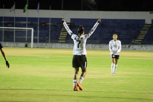 Corinthians, da capitã Grazi, venceu mais uma no Brasileirão