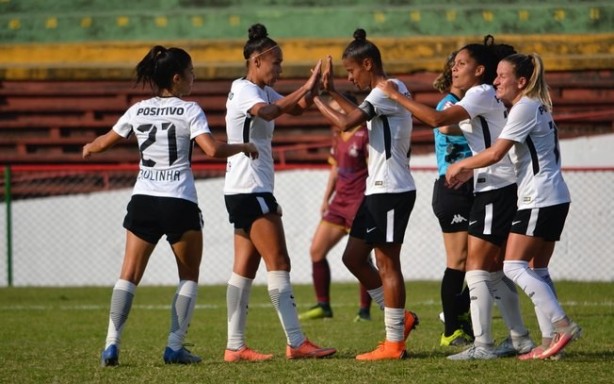 Meninas do Corinthians venceram Ferroviria por 3 a 0