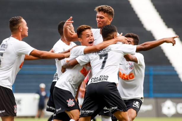 Corinthians bateu o So Paulo tambm no Sub-17