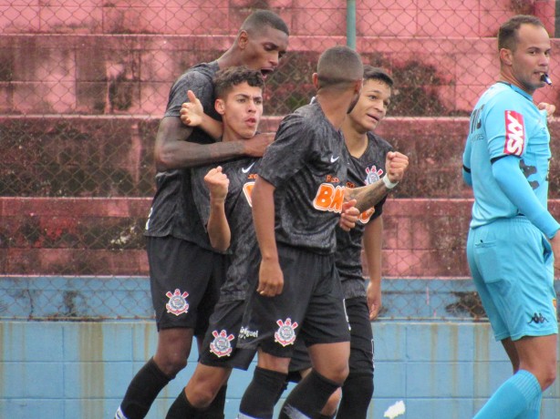 Corinthians venceu o Taboo da Serra por 1 a 0 neste sbado