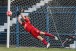 Promessa da base do Corinthians defende 5 de 11 p�naltis em torneio; C�ssio � refer�ncia