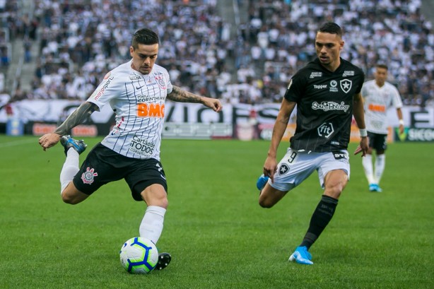 Fagner é peça importante do time do Corinthians