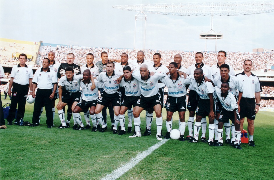 No dia 5 de dezembro de 1999, o Corinthians venceu o São Paulo no jogo de volta das semifinais do Brasileiro